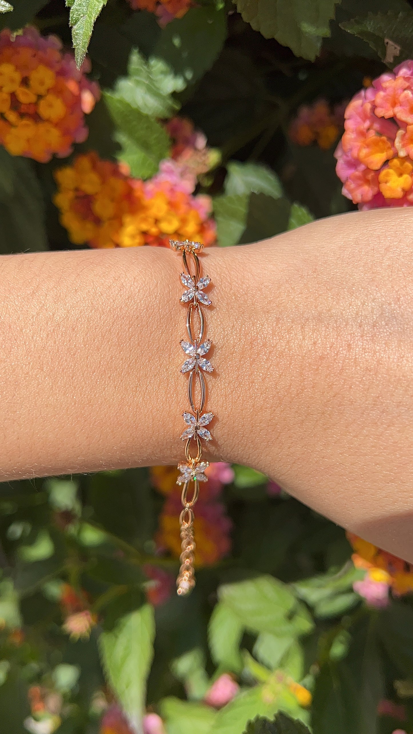 Floral Dainty Bracelet