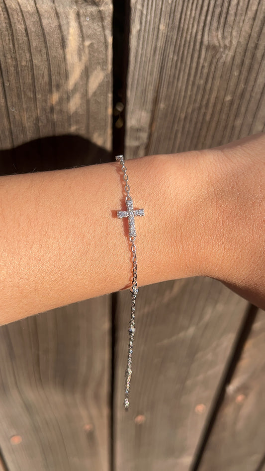 Dainty Cross Bracelet